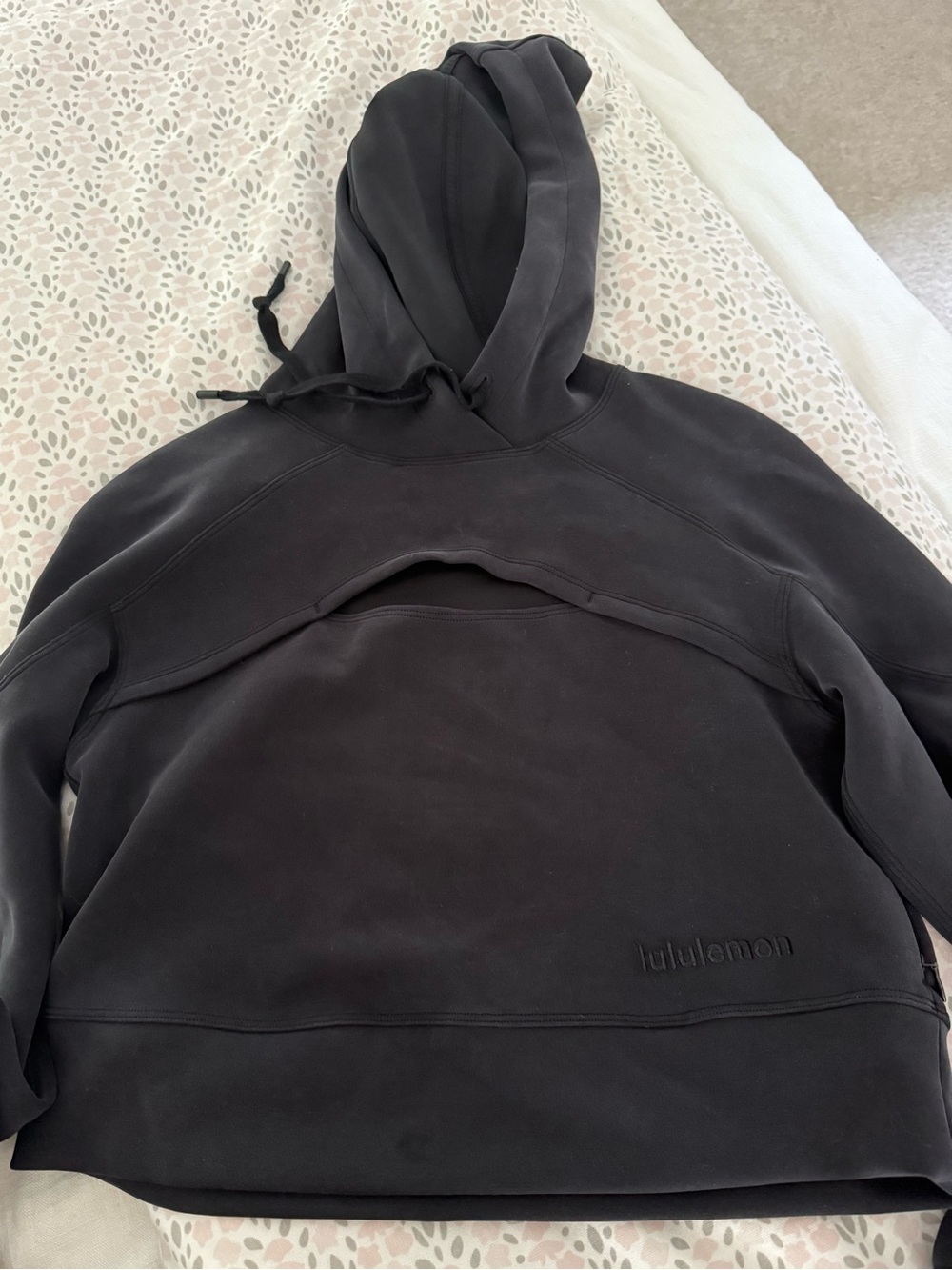 Lululemon top